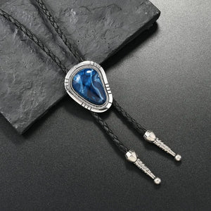 Bolo tie med rektangulär sten och silverinfattning