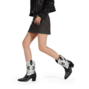Svartvita Låga Cowboyboots med Grafiskt Broderi för Dam