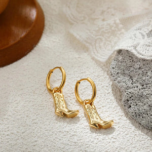 Hoops örhängen med cowboyboots Guld