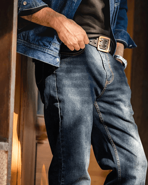 Mörkblå raka jeans i vintage-stil för herr