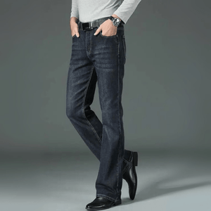 Mörkblå utsvängda jeans för herr