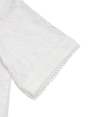 Vit romantisk blus med plisserade detaljer