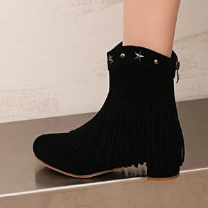 Ankelboots i Mocka med Fransar