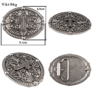 Bältespänne med kors och ornament i westernstil