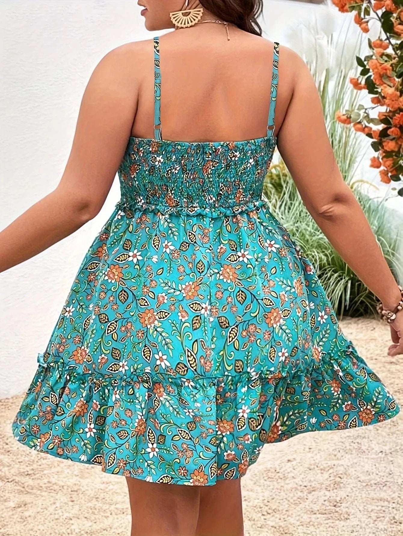 Blommig klänning plus size