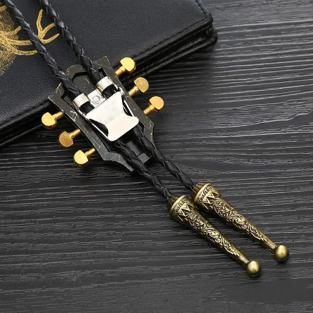 Bolo tie med gitarrhuvud i läder