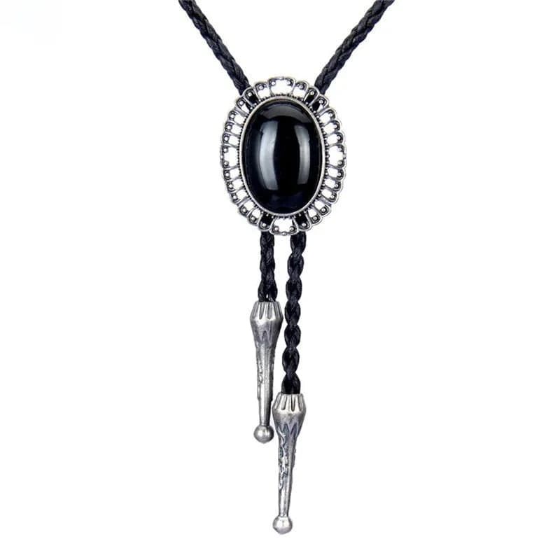 Bolo tie med svart oval sten och silverdetaljer Silver