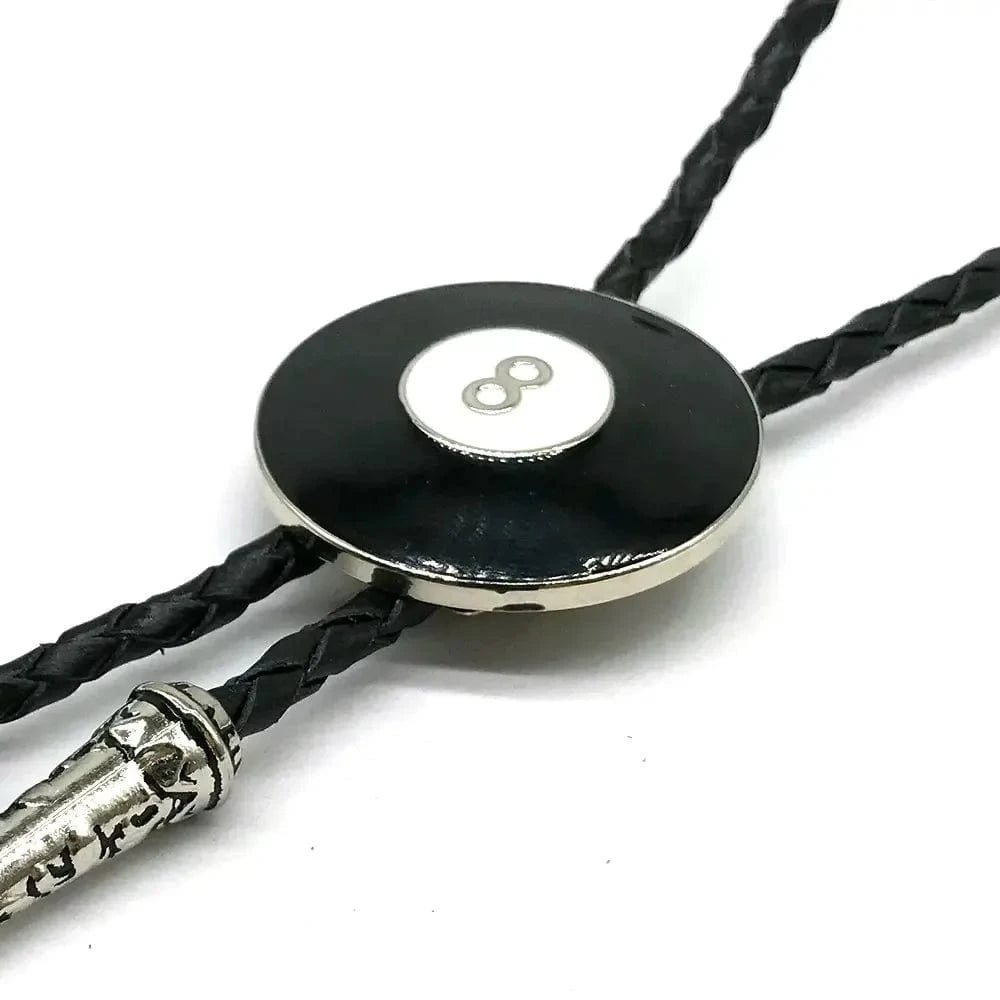 Bolo tie svart läder med biljardkula siffra 8 Svart och vit