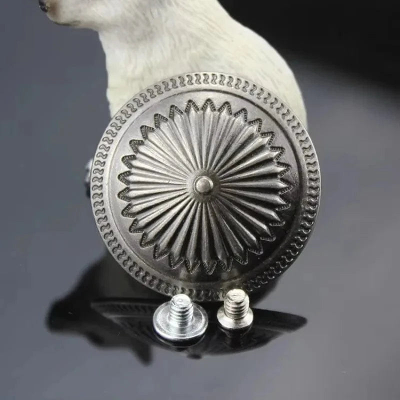 Concho Antiksilver Daisyformad Antiksilver / 37mm