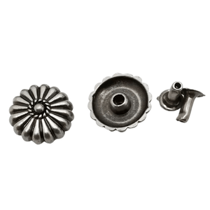 Concho i Antiksilver med Blommig Design 15mm