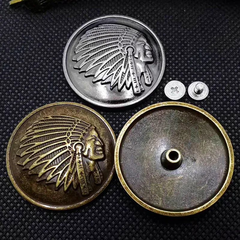 Concho i metall med indianskt hövdingmotiv