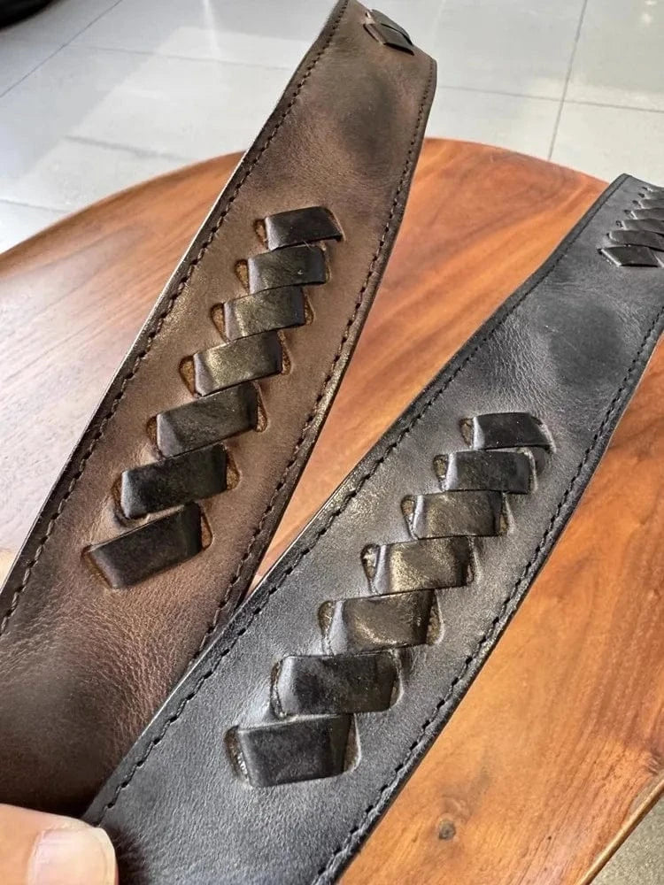 Cowboybälte i Handgjort Flätat Läder med Klassisk Spänne