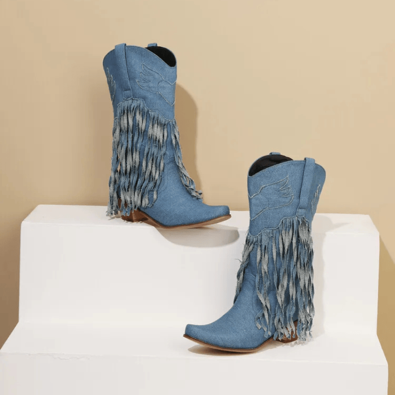 Cowboyboots i denim med fransar och blockklack