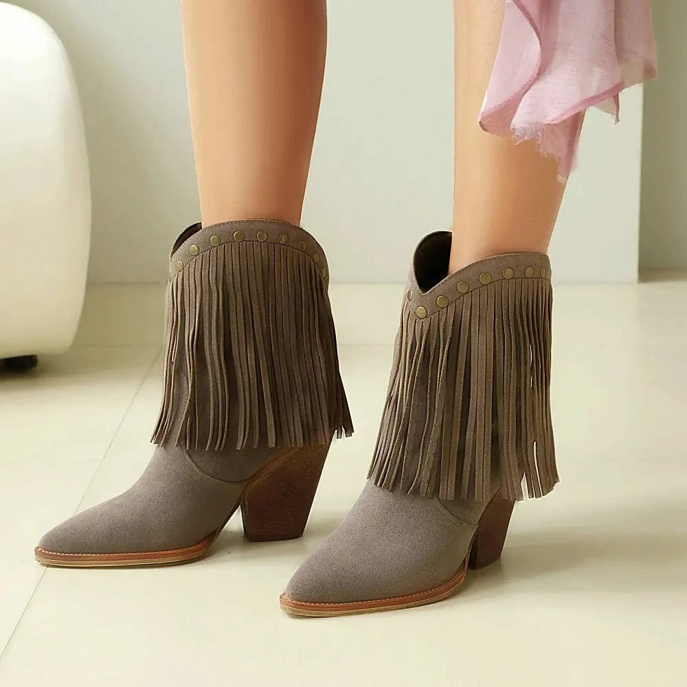 Cowgirl-Ankelboots i Mocka med Fransar