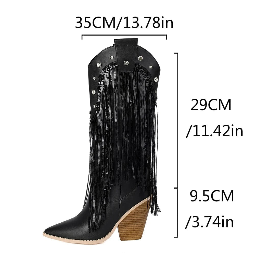 Fransiga Cowboyboots i Glansig Läderlook med Kilklack
