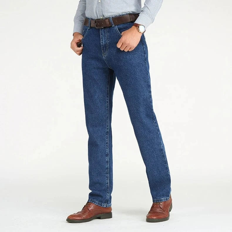 Klassiska raka jeans för män