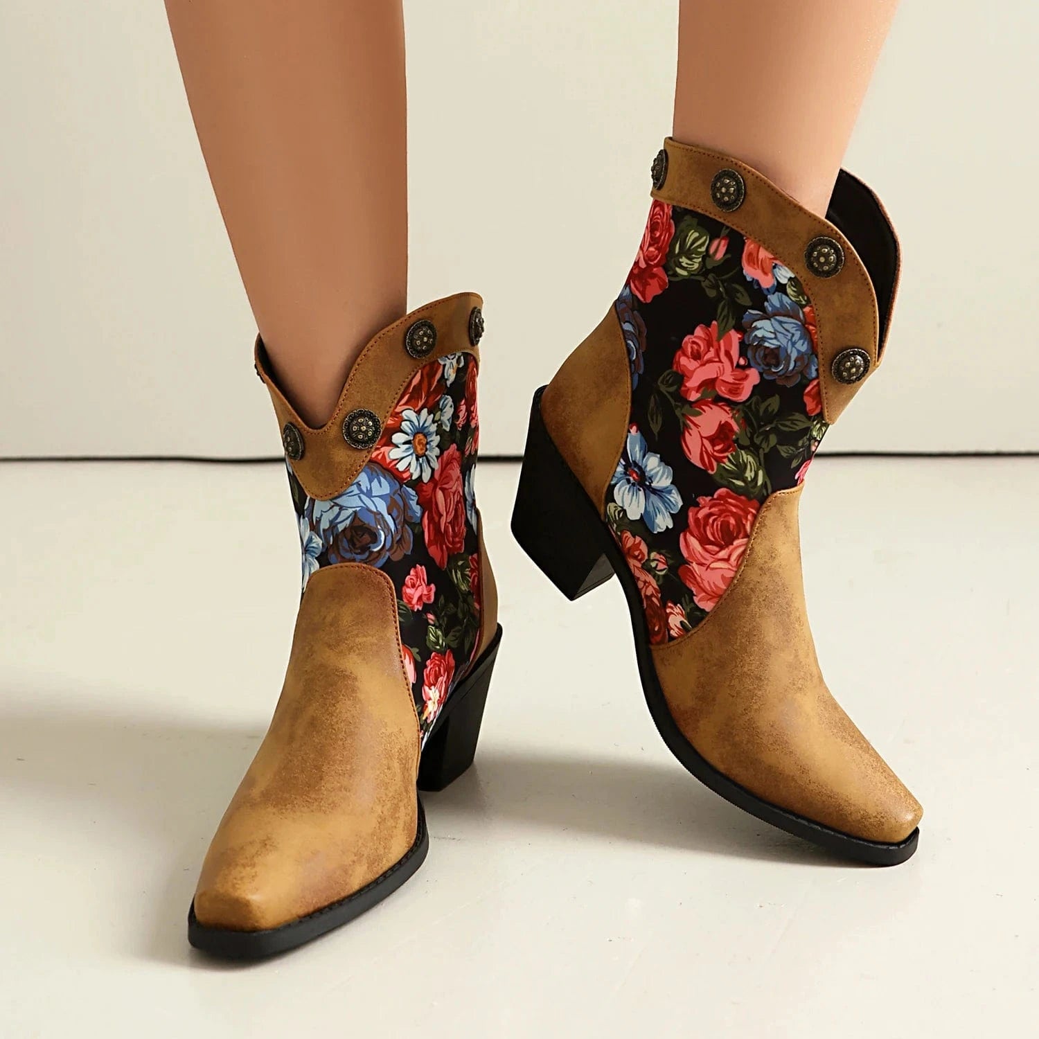 Korta Cowboyboots med Blommor