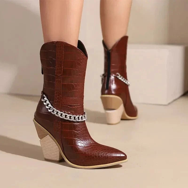 Låga Cowboyboots med Kedja och Hög Klack