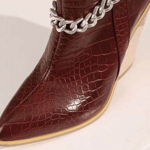 Låga Cowboyboots med Kedja och Hög Klack