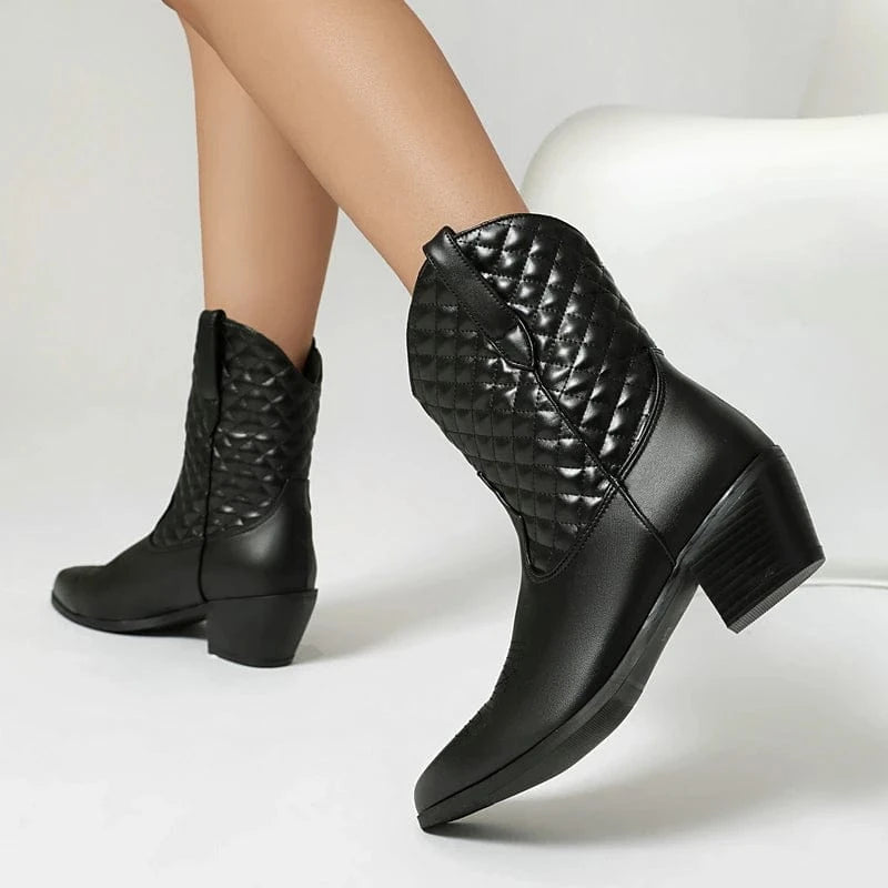 Låga Cowgirl Boots med Quiltat Skaft
