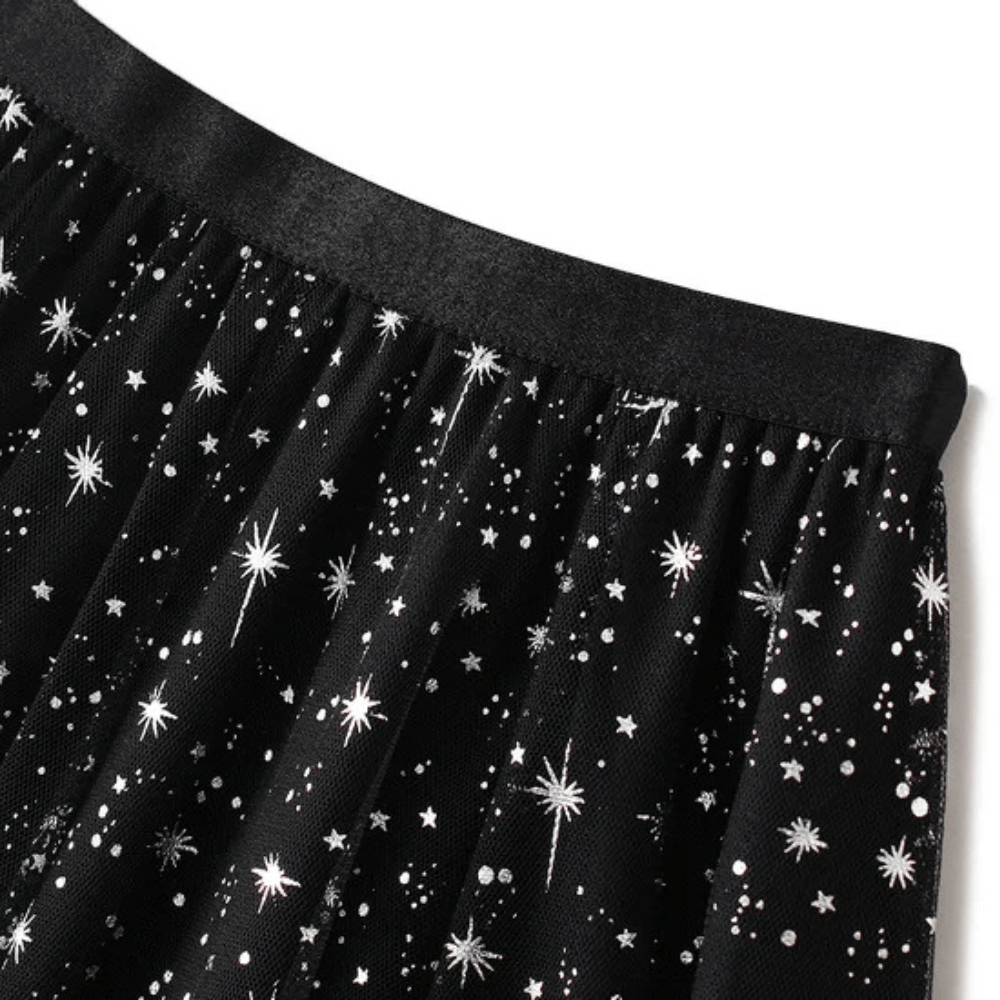 Lång tyllkjol med glittrig stjärnhimmel