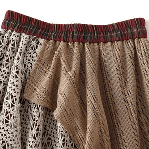 Långkjol i patchwork-stil med spets och rutigt mönster