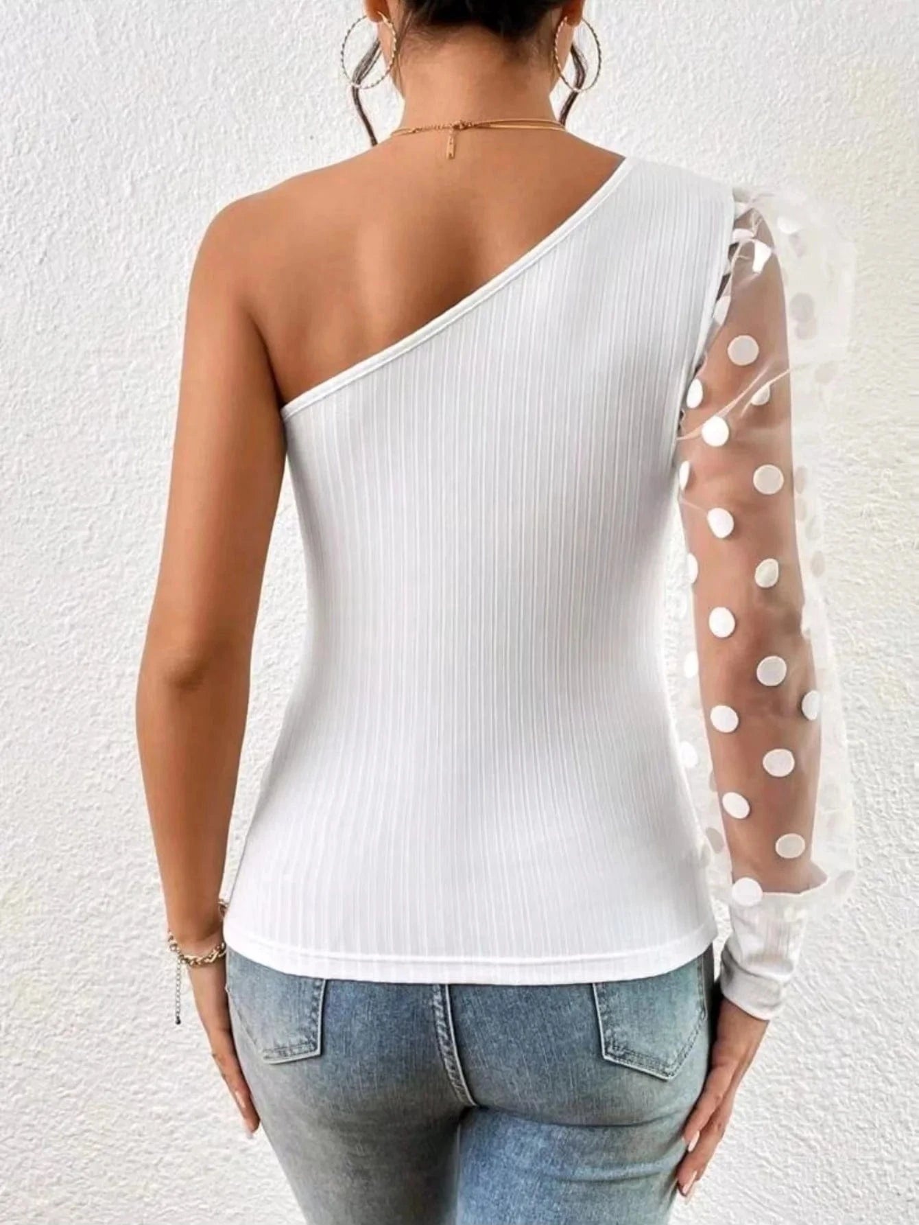 One shoulder blus