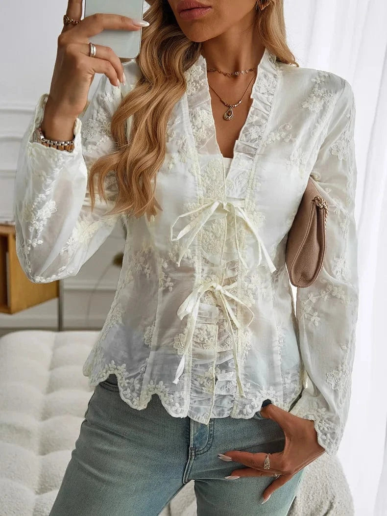 Romantisk blus med broderi