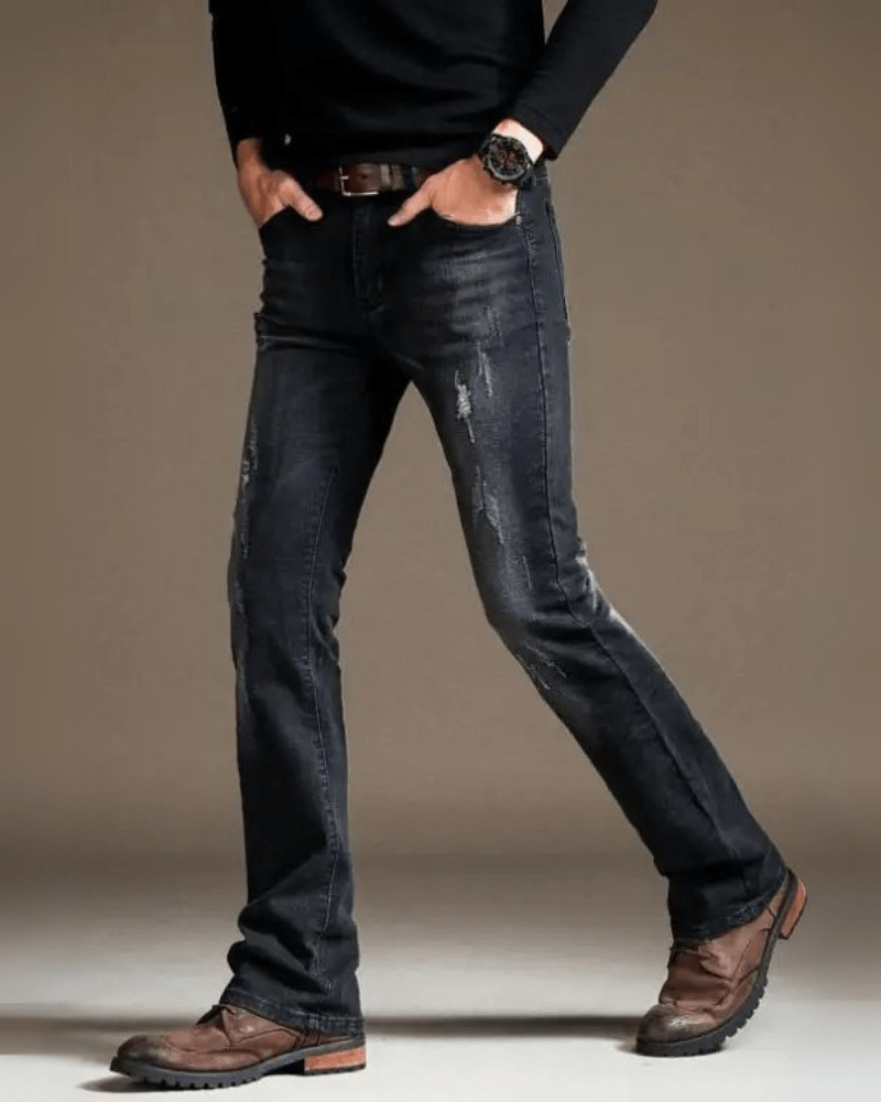Utsvängda jeans för herr