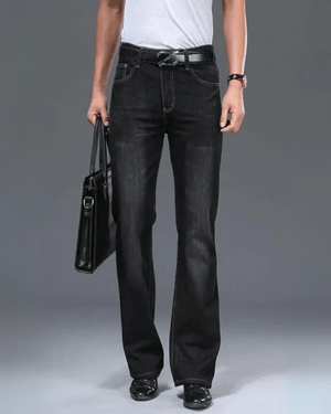 Utsvängda jeans herr