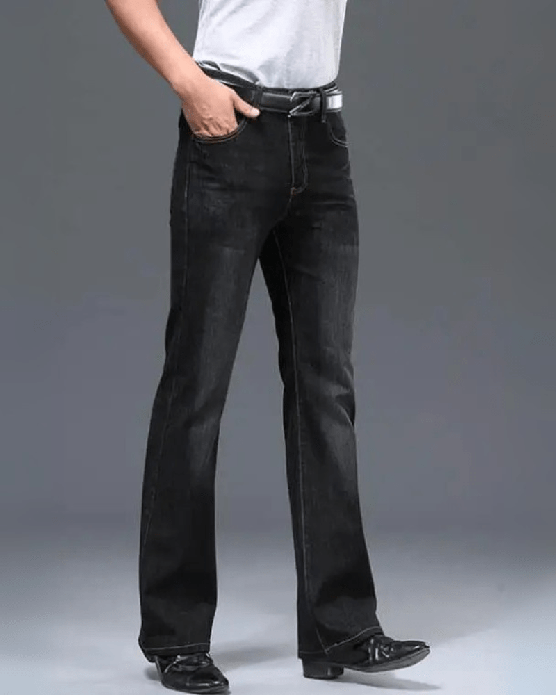 Utsvängda jeans herr